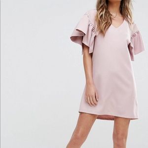 Boohoo Ruffle Sleeve Shift Dress - Pale Pink Sz 8